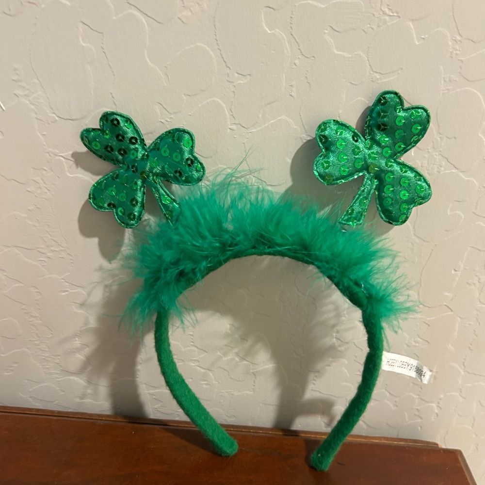 Green Shamrock Feather Headband